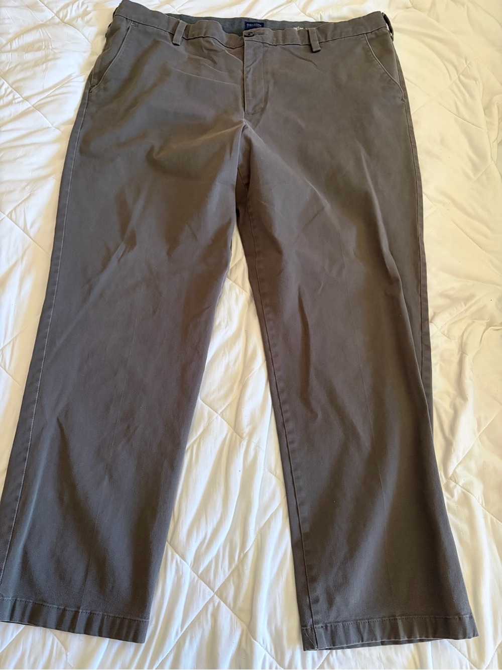 Dockers Men's Straight Chinos in Taupe